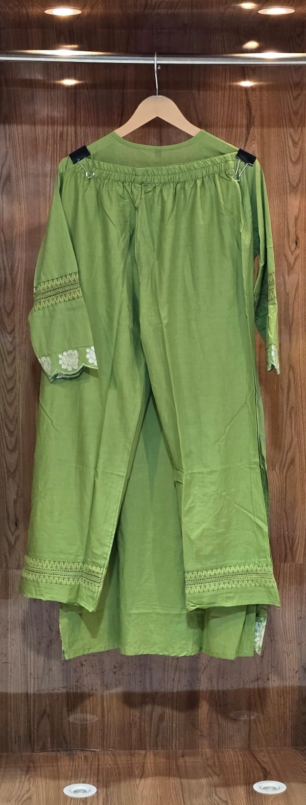 Stylish straight kurta set with new style in machine print