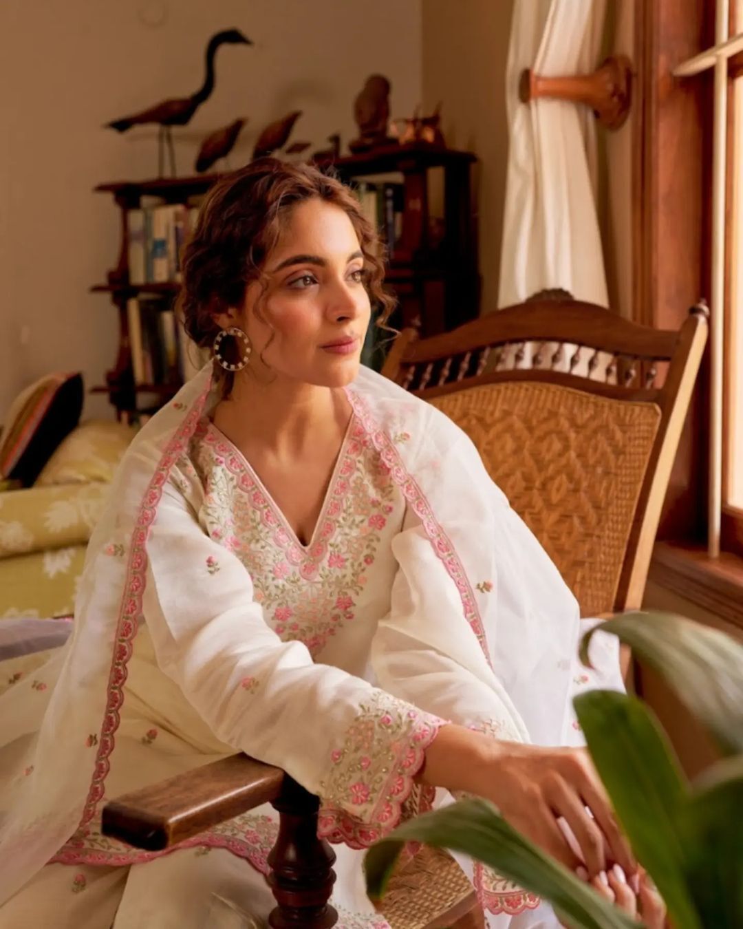 Premium Chanderi Silk Suit Set with Pink Embroidery and Dupatta