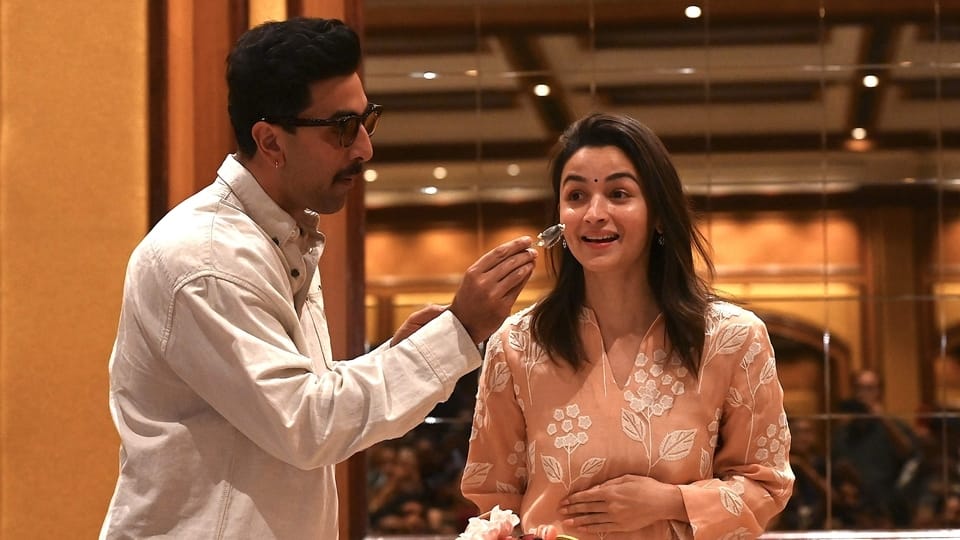 Alia Bhatt Inspired Peach Mul Chanderi Kurta Set