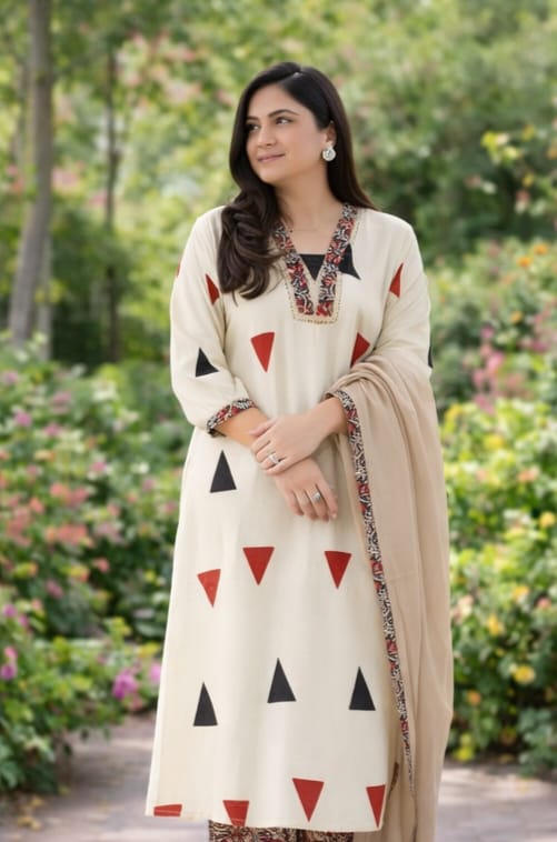 Premium Cotton Kurti Pant Dupatta Set with Katha Work