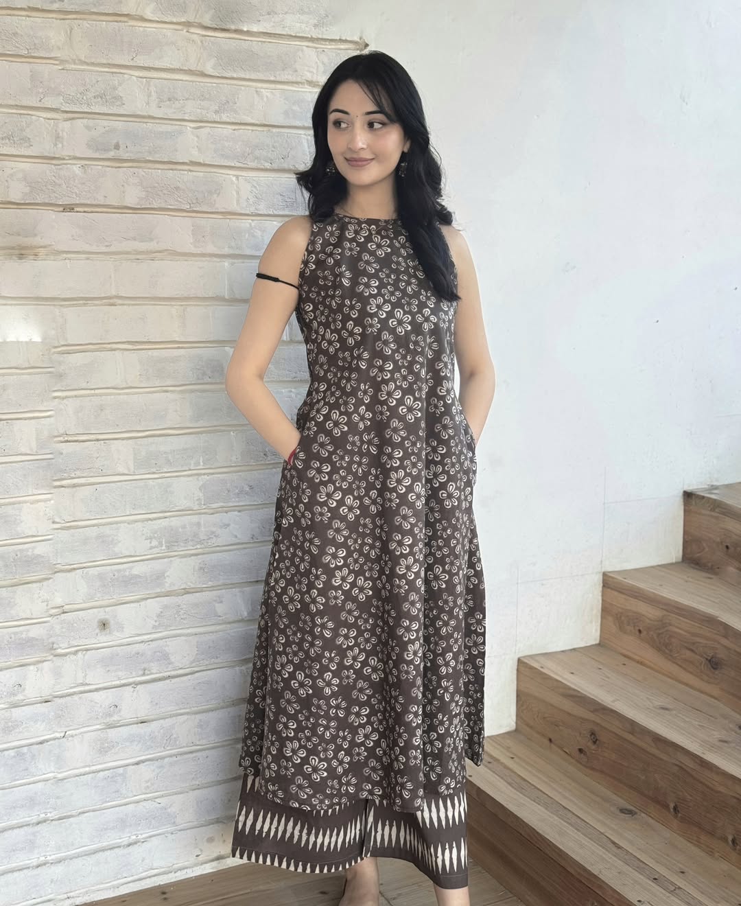 Women’s Brown Floral Printed Cotton Halter Neck Kurta Palazzo Set