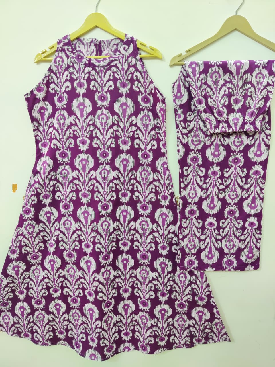 Women’s Purple Printed Cotton Halter Neck Kurta Palazzo Set