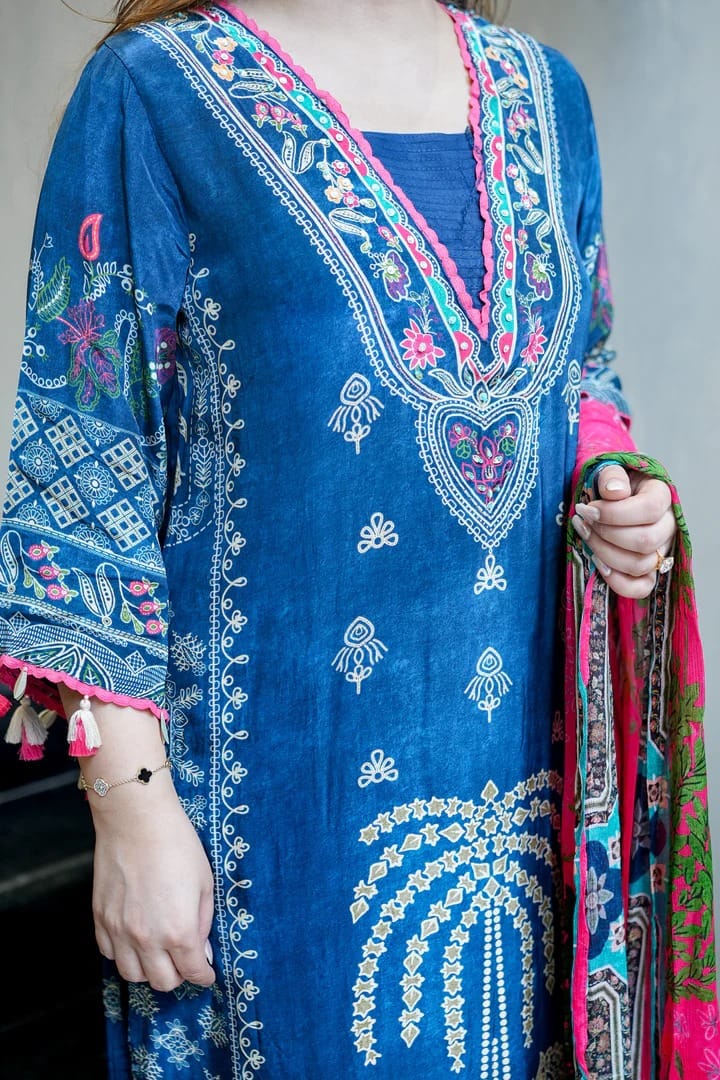 Premium Muslin Kurti Pant with Handwork Neck and Pink Dupatta Set