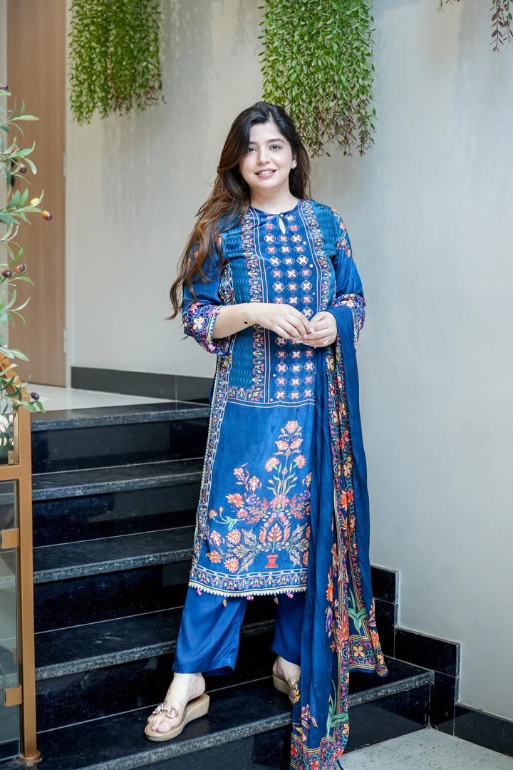 Premium Muslin Kurti Pant with Handwork Neck and Blue Dupatta Set