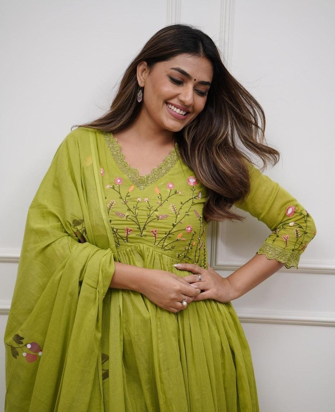 Stylish Elegant Embroidery Cotton Kurta Set