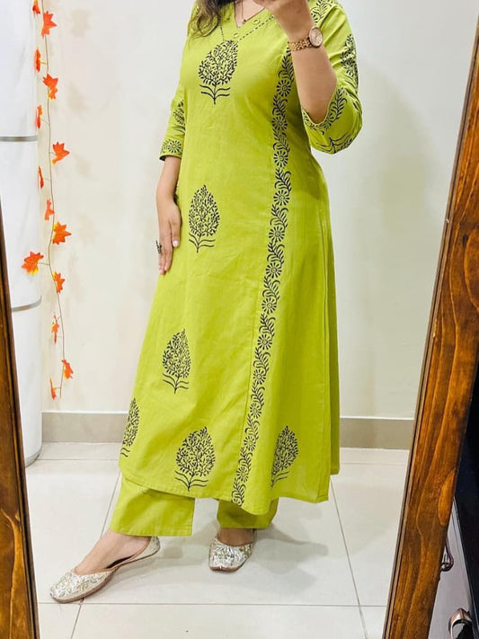 Green Hand-Block Cotton Kurti Pant Set with Mirror Work